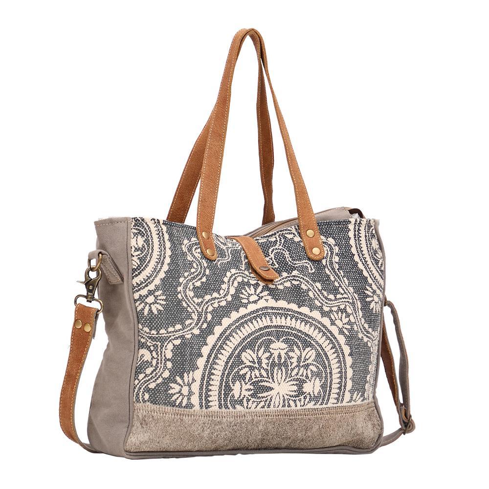 Myra Weekender Bag (Abridge)