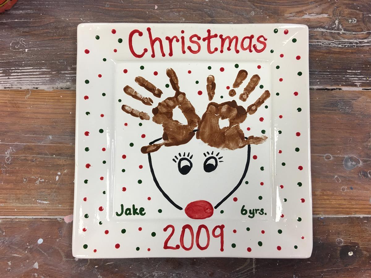 <strong><span style="font-size:36px">Reindeer Plate Mommy and Me Class!</span></strong>