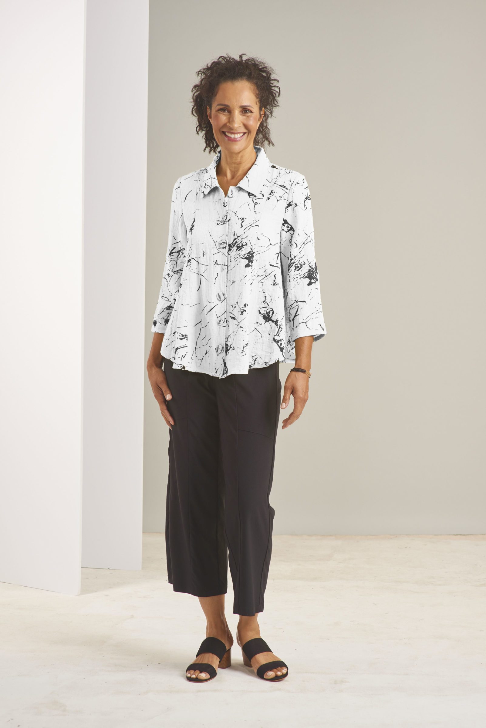 Express Travel Button Pullover Top